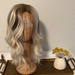 Elegant Blonde Ombre Wig ear to ear lace stark highlights